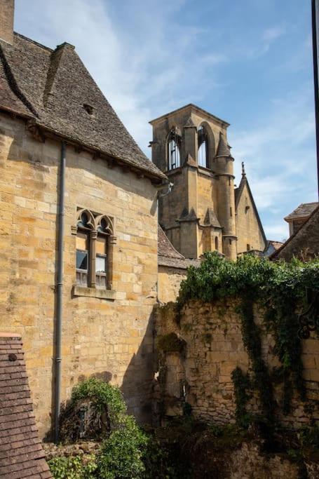 "Les Appartements De Betty A" Coeur Historique Sarlat-la-Canéda Exterior foto